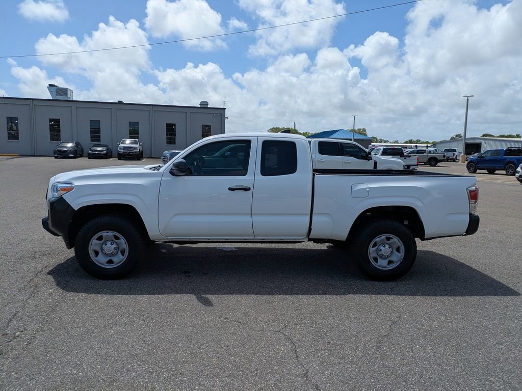 Used 2022 Toyota Tacoma SR RWD image 4