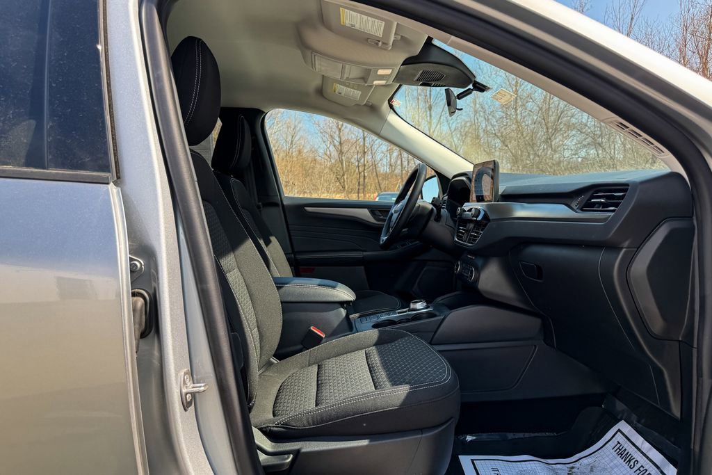 Certified 2023 Ford Escape Active AWD/4WD image 12