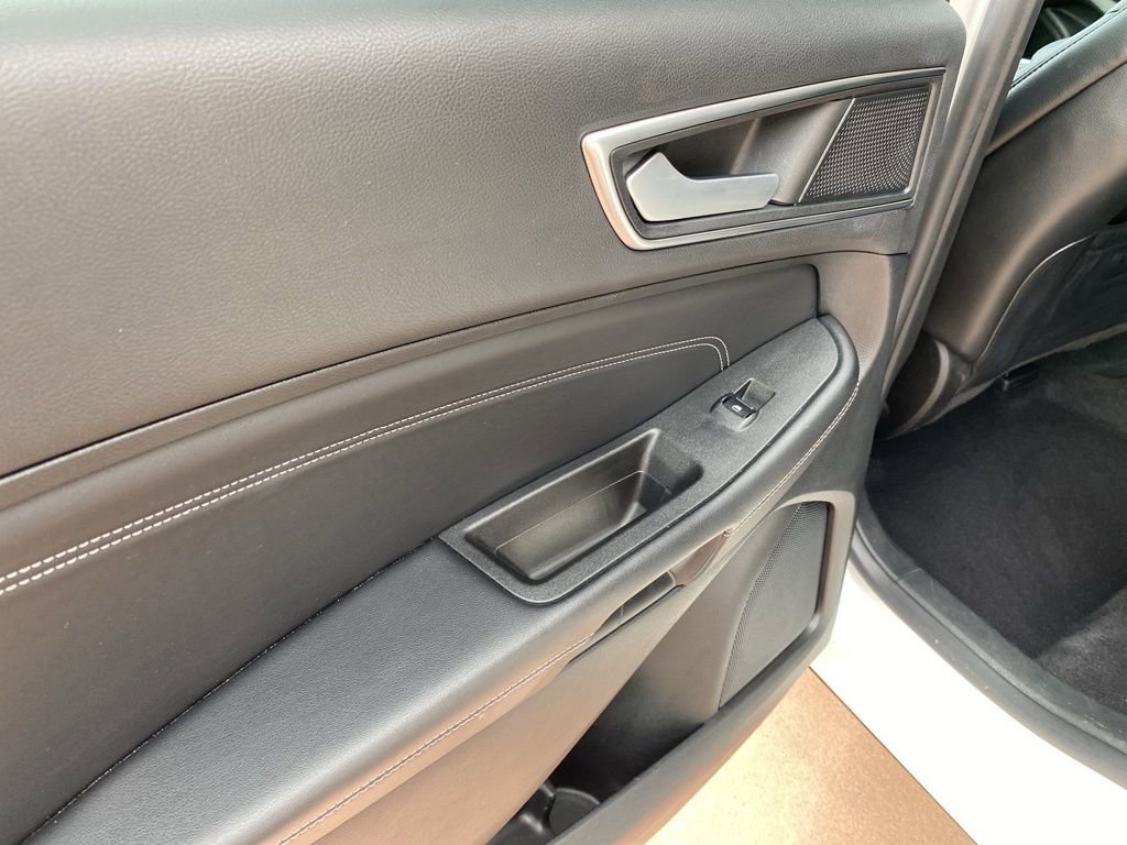 Certified 2023 Ford Edge Titanium image 19