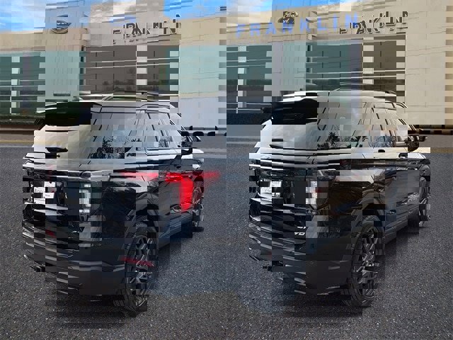 Certified 2025 Ford Explorer ST-Line w/ Premium Package image 5