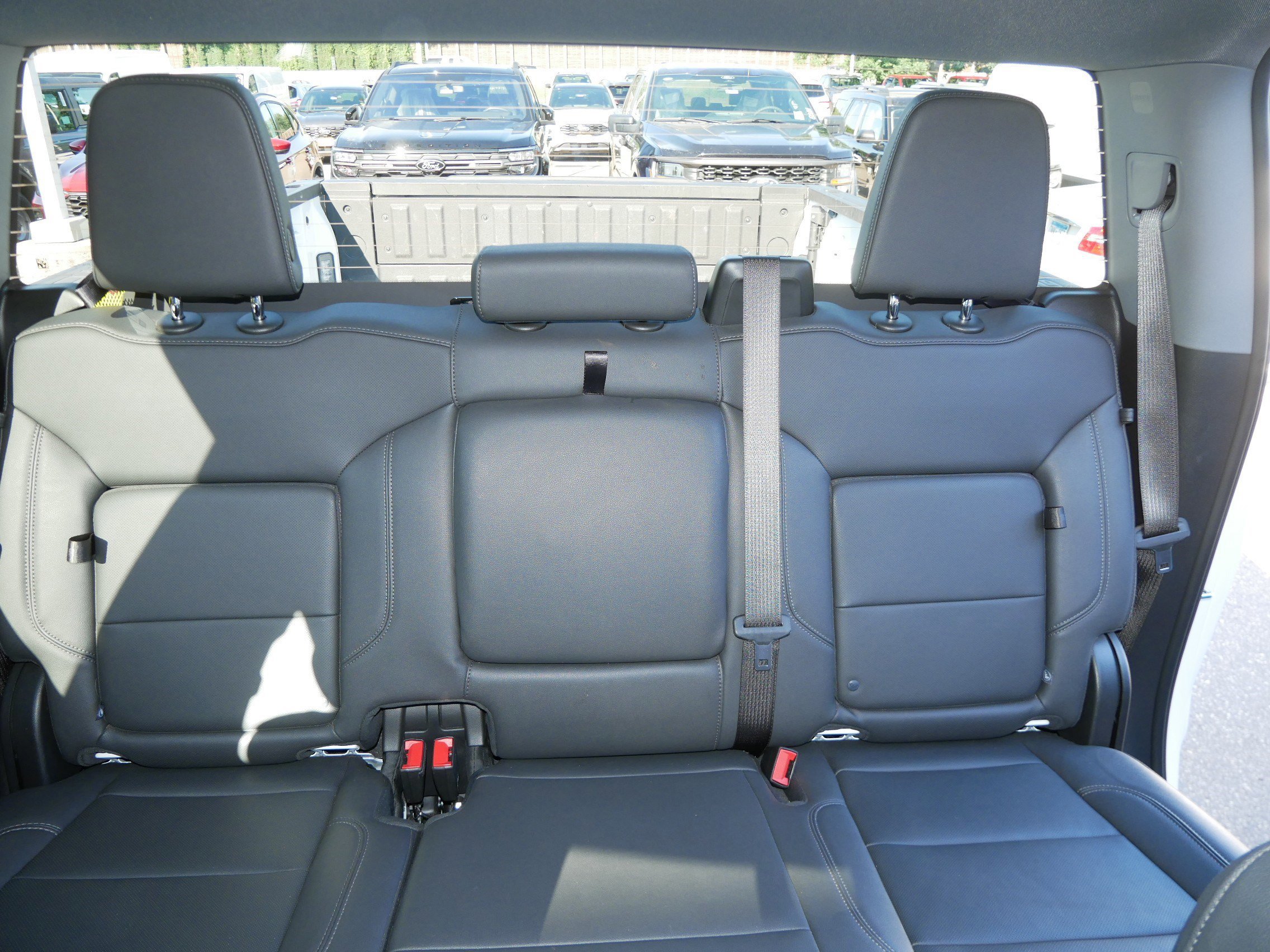 Used 2025 GMC Sierra 1500 SLT image 13