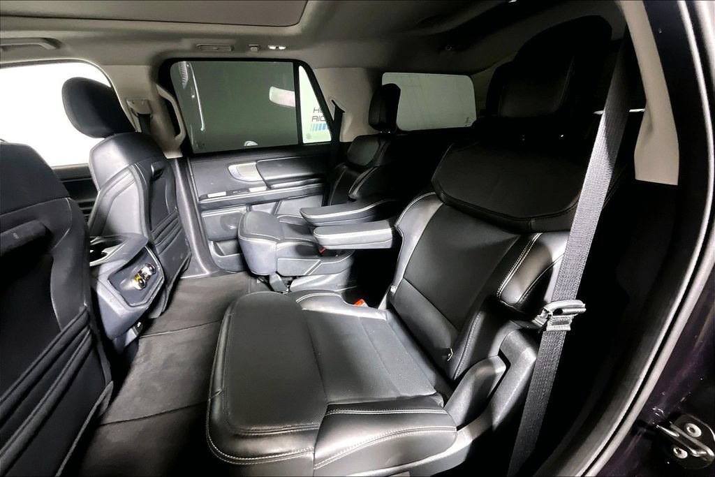 Certified 2025 Ford Expedition Platinum AWD/4WD image 21