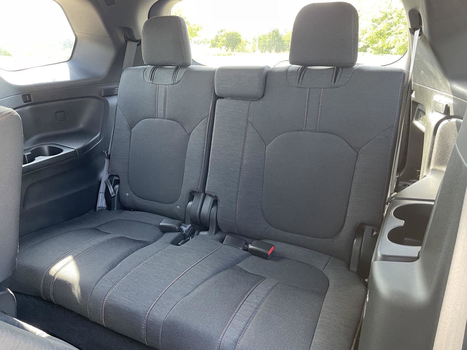 Used 2025 Honda Pilot Sport image 21