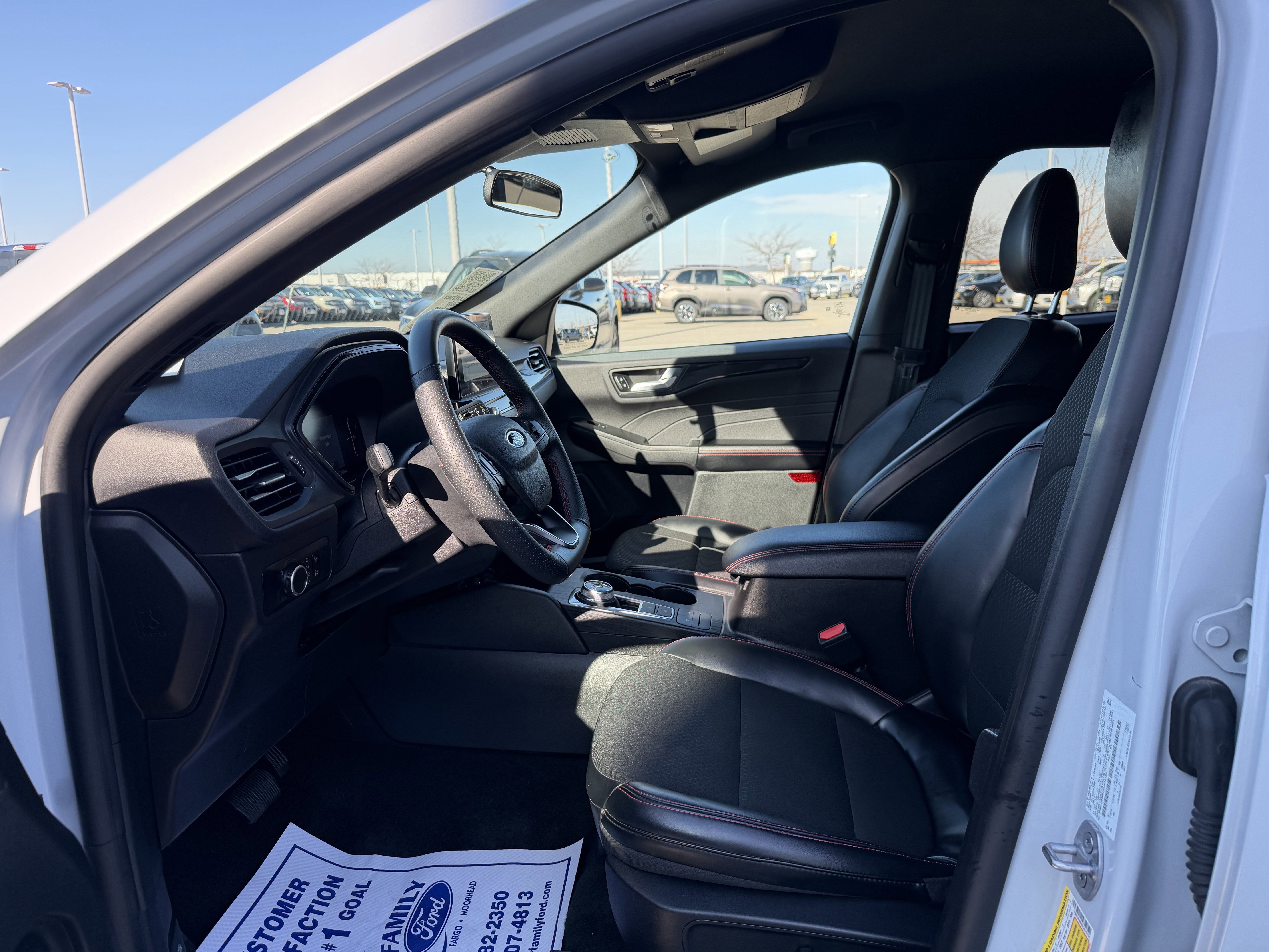 Certified 2025 Ford Escape ST-Line AWD/4WD image 18