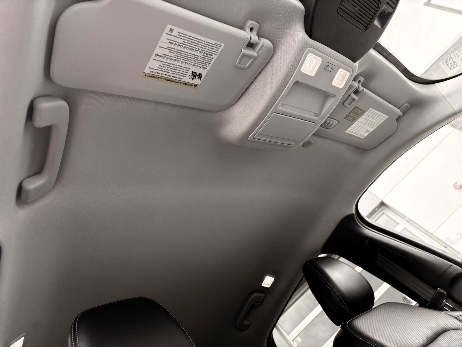 Certified 2025 Ford Escape Platinum AWD/4WD image 23