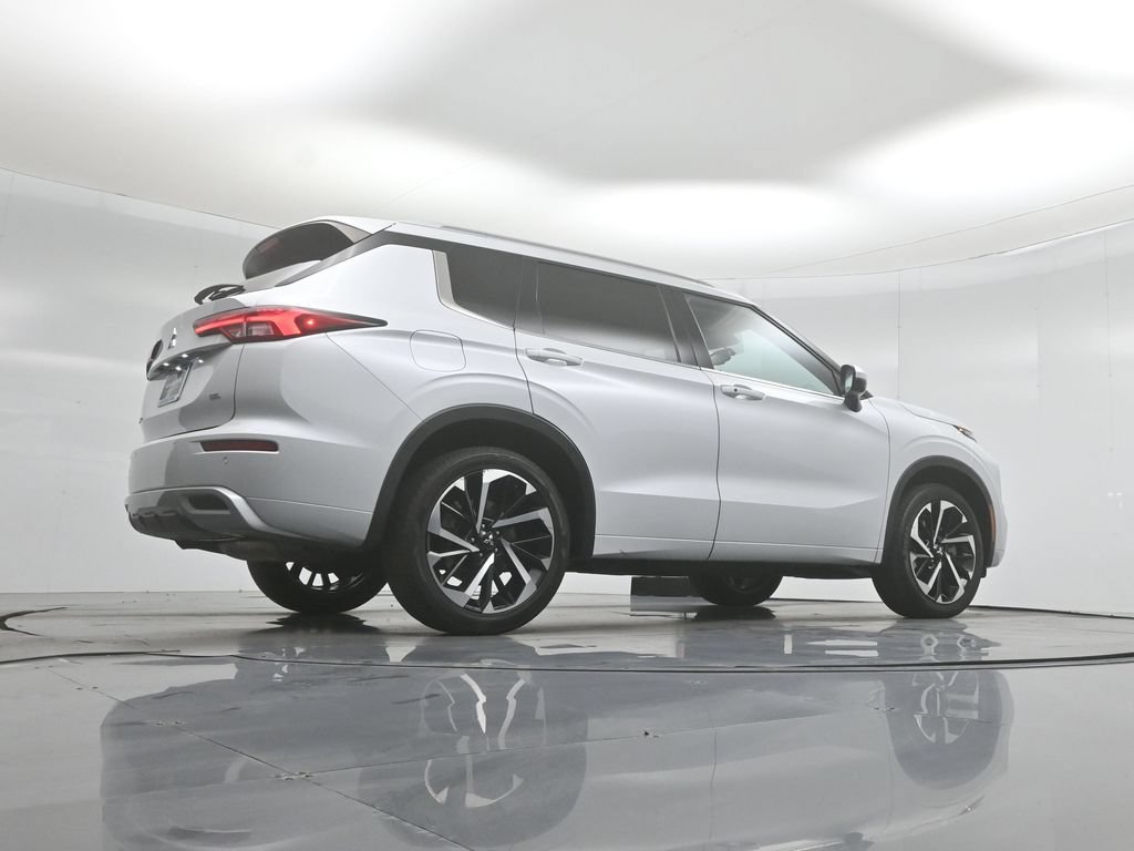 Used 2024 Mitsubishi Outlander SEL FWD image 46