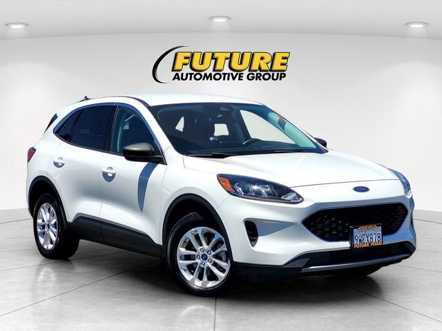 Certified 2022 Ford Escape SE