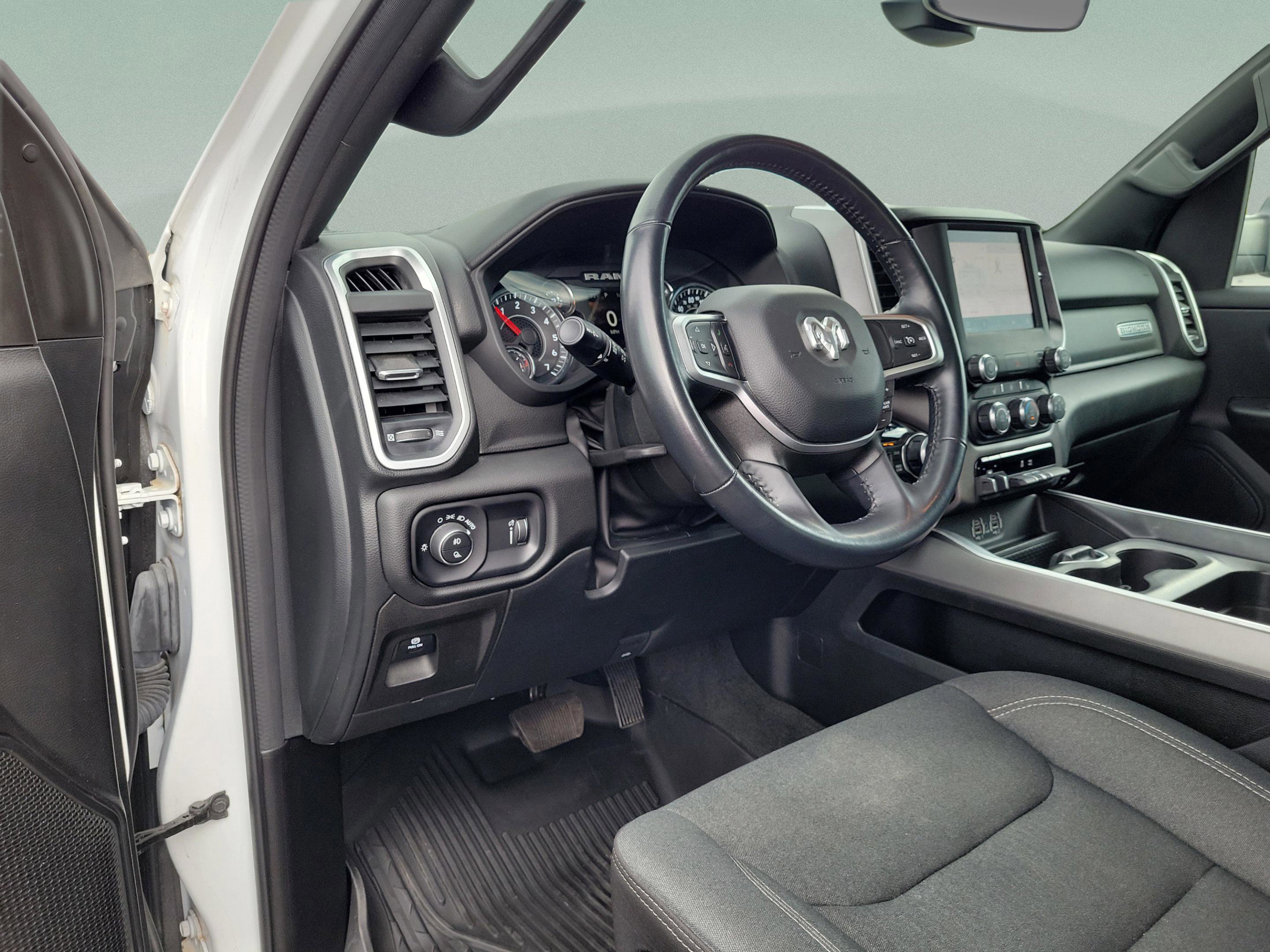 Used 2023 RAM 1500 Big Horn AWD/4WD image 16