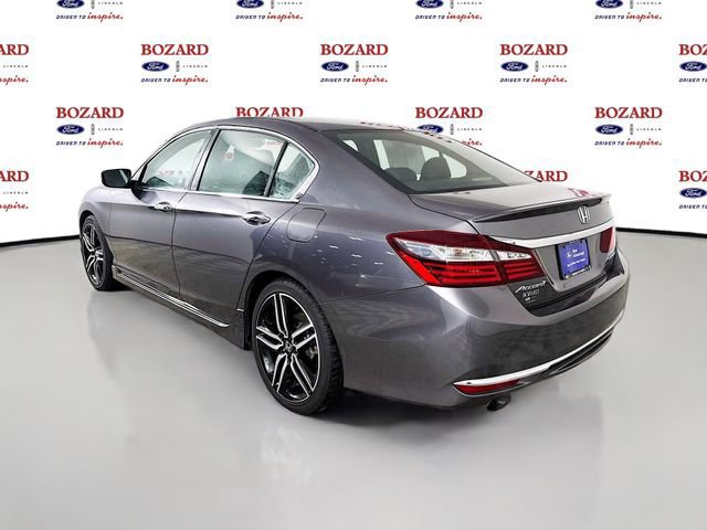 Used 2017 Honda Accord Sport image 3
