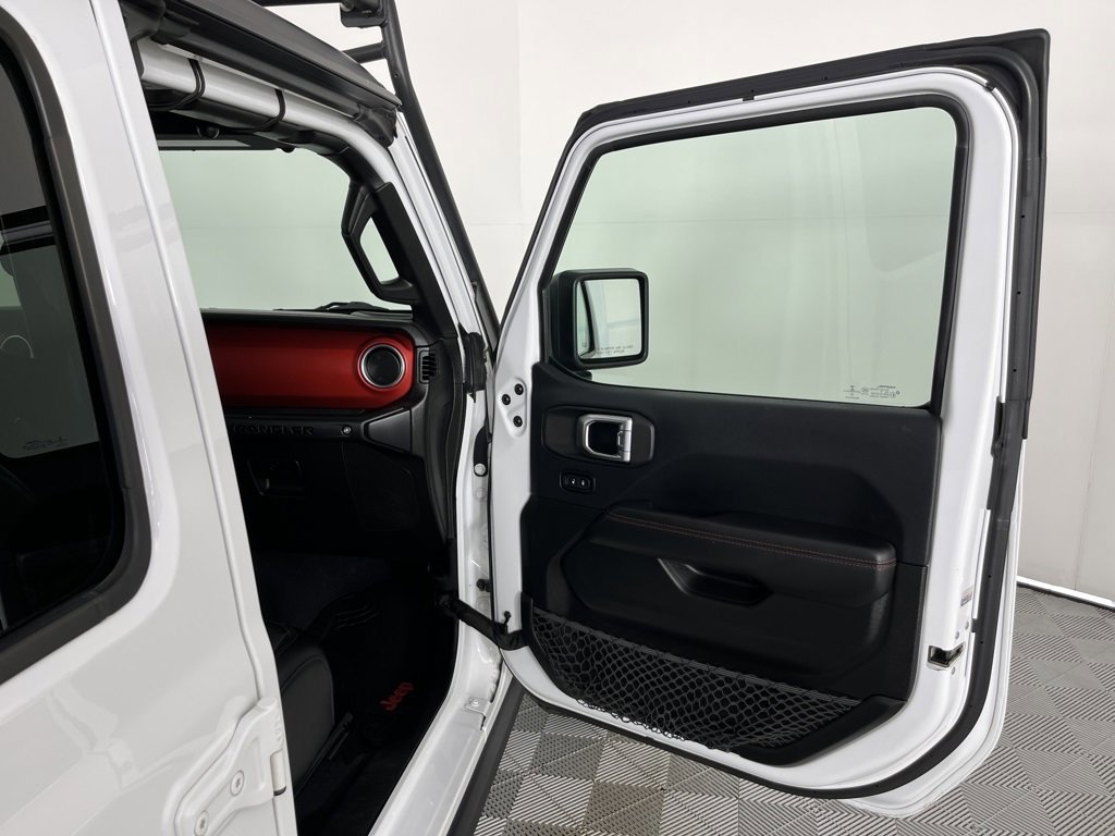 Used 2019 Jeep Wrangler Unlimited Rubicon image 30