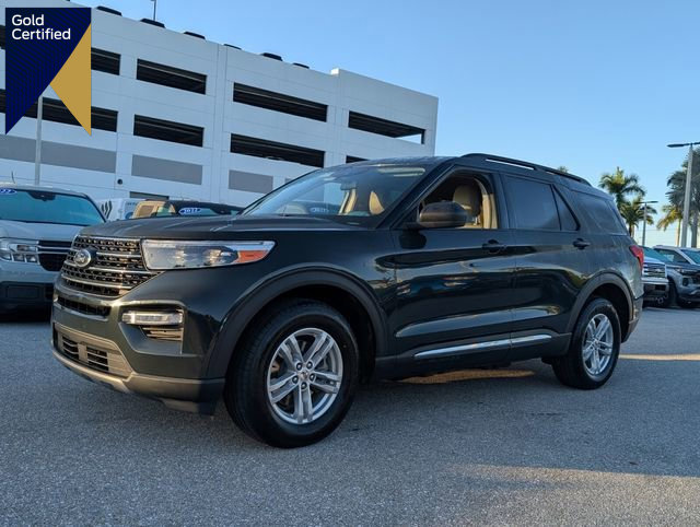 Certified 2022 Ford Explorer XLT w/ Equipment Group 202A image 1