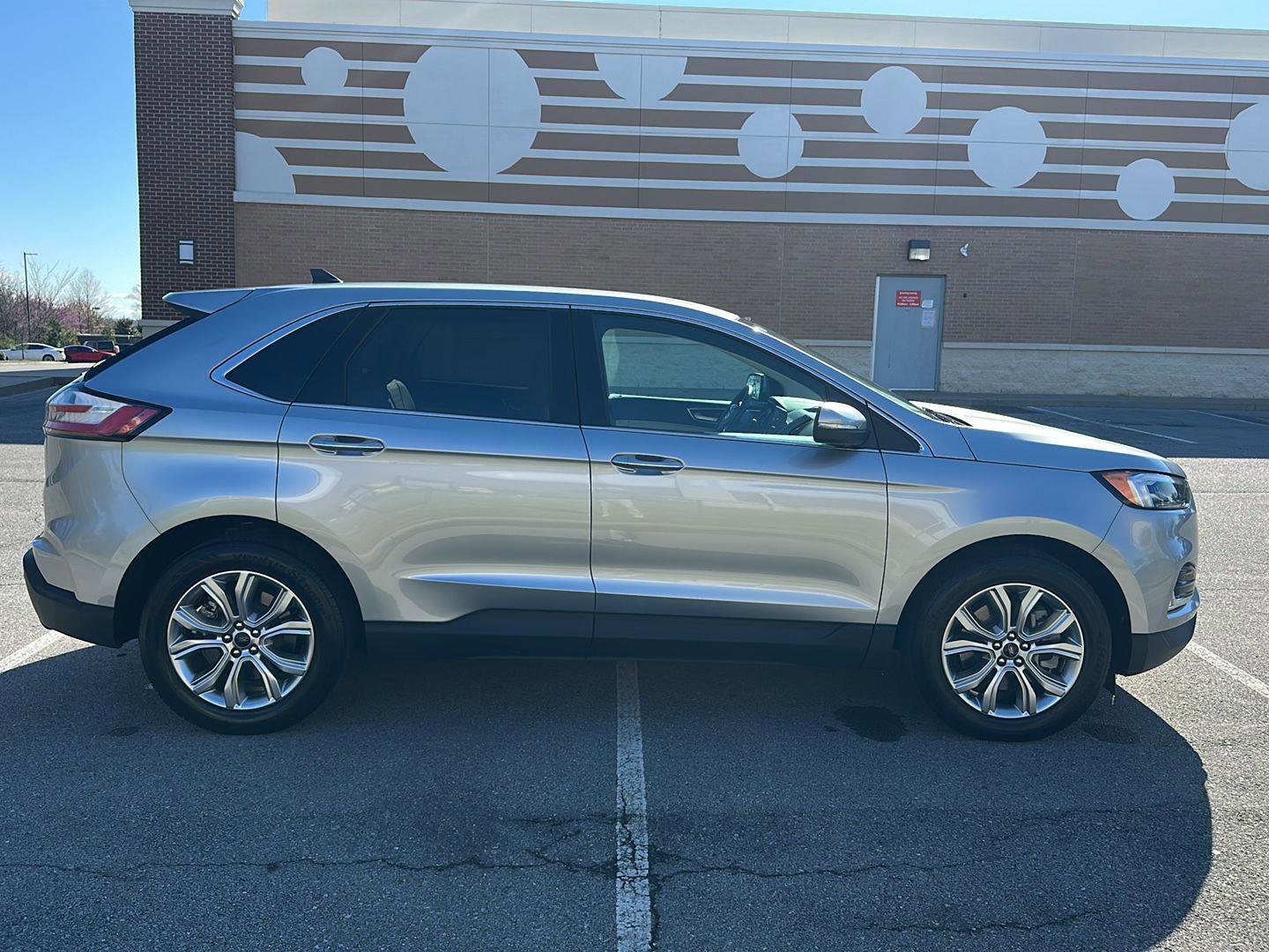 Certified 2024 Ford Edge Titanium w/ Equipment Group 301A image 6