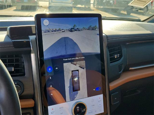 Certified 2024 Ford Expedition Platinum image 28