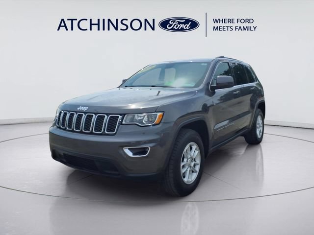 Used 2019 Jeep Grand Cherokee Laredo w/ Security & Convenience Group AWD/4WD image 1