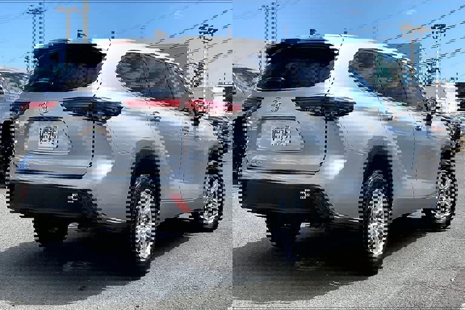 Used 2023 Toyota Highlander L FWD image 3