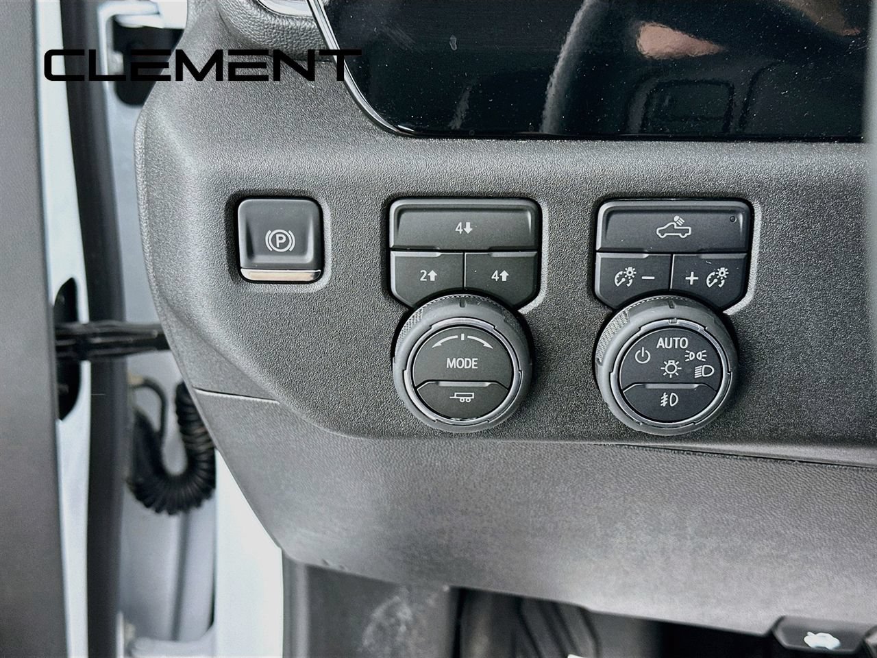 Used 2026 Chevrolet Silverado 2500 LT AWD/4WD image 14