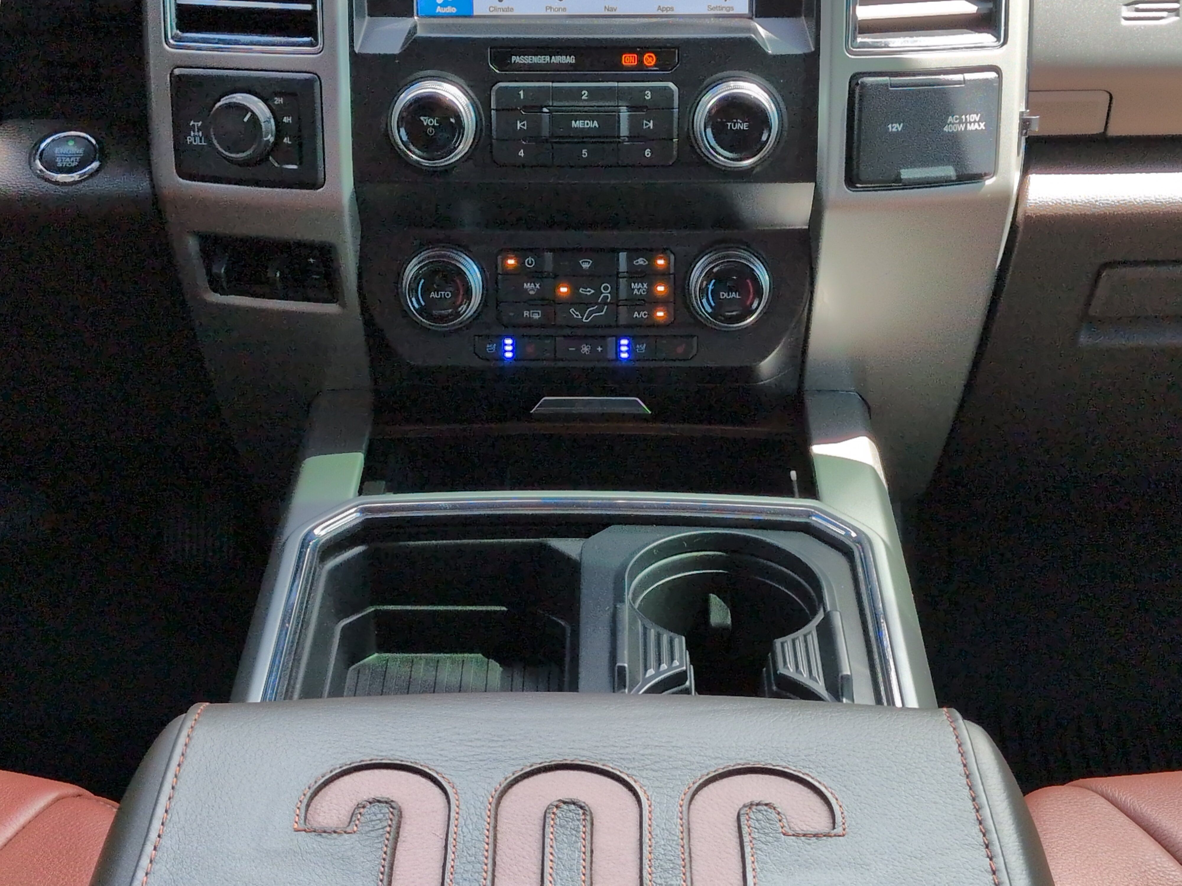 Certified 2019 Ford F250 King Ranch w/ King Ranch Ultimate Package AWD/4WD image 17