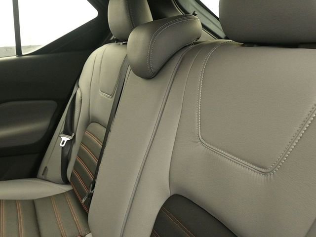 Used 2021 Nissan Kicks SR w/ SR Premium Package image 11