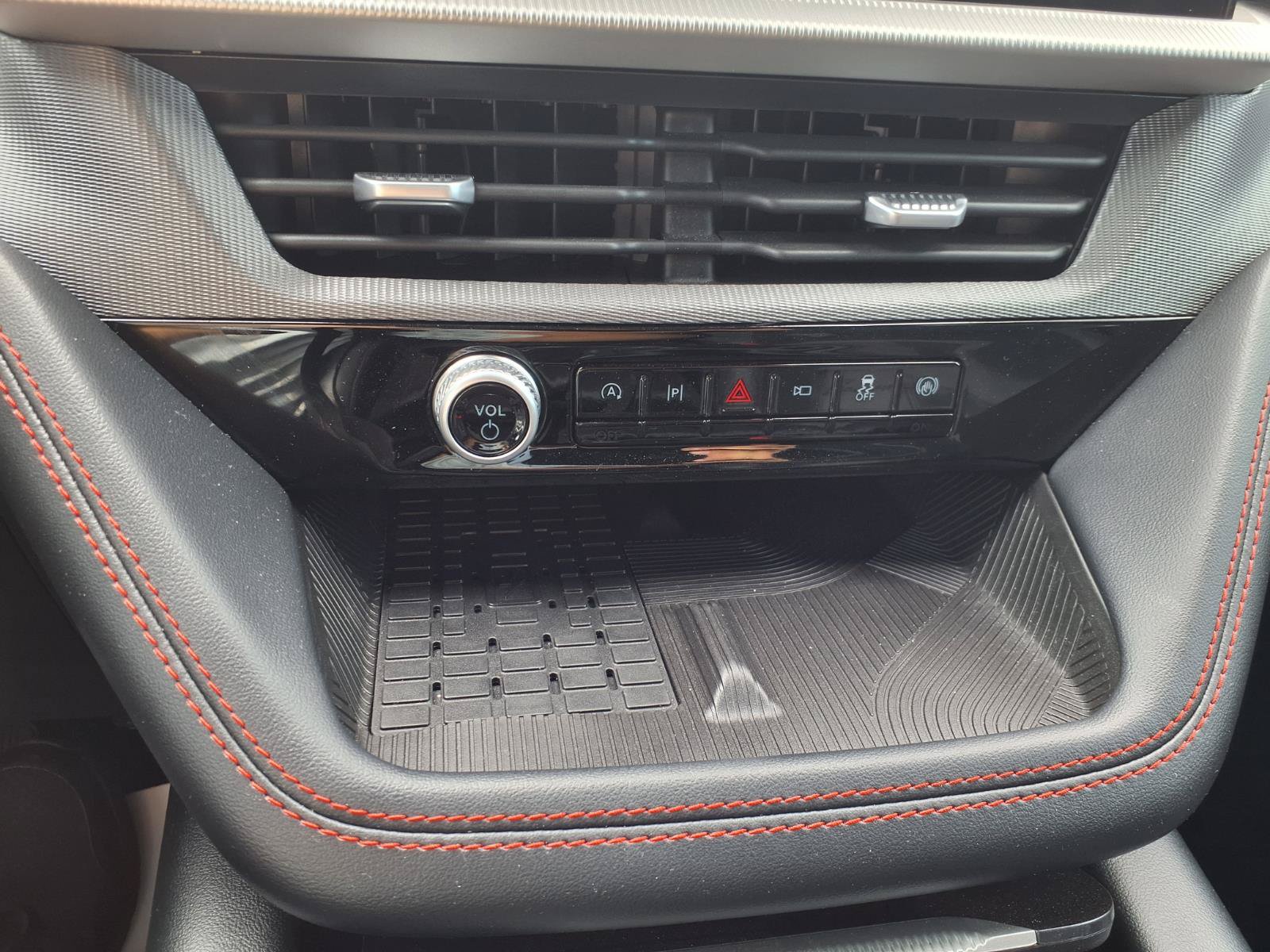 Certified 2025 Ford Explorer ST AWD/4WD image 24