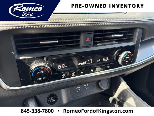 Used 2024 Nissan Rogue SV AWD/4WD image 20