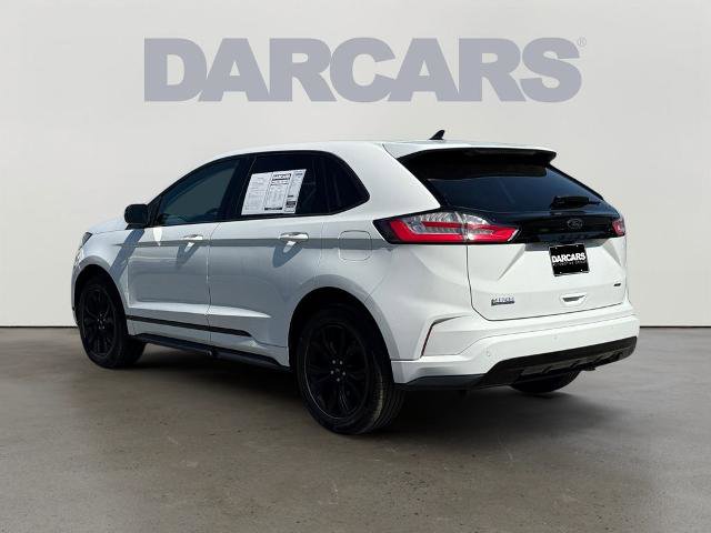 Certified 2022 Ford Edge SE w/ Black Appearance Package AWD/4WD image 4