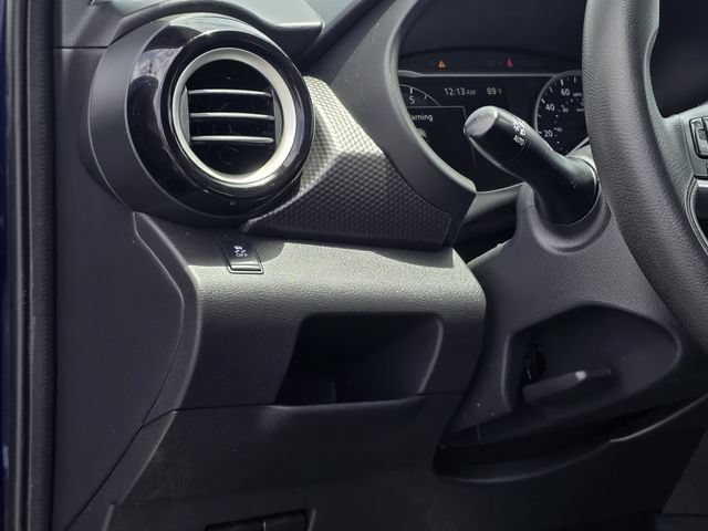 Used 2018 Nissan Kicks SV FWD image 18