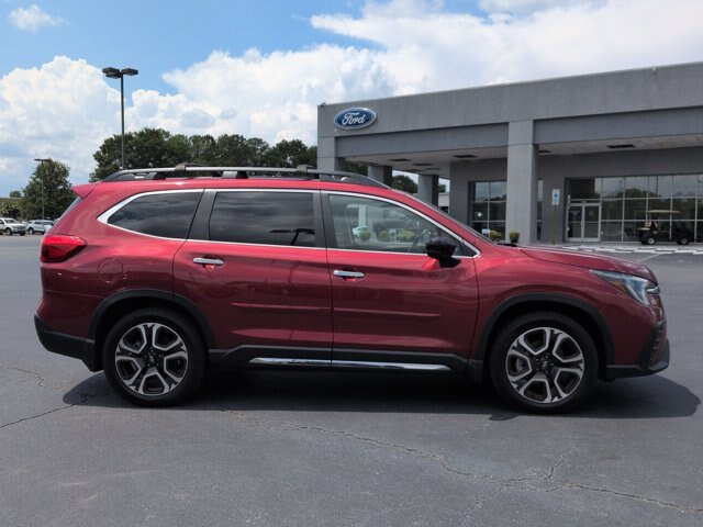 Used 2024 Subaru Ascent Touring AWD/4WD image 3