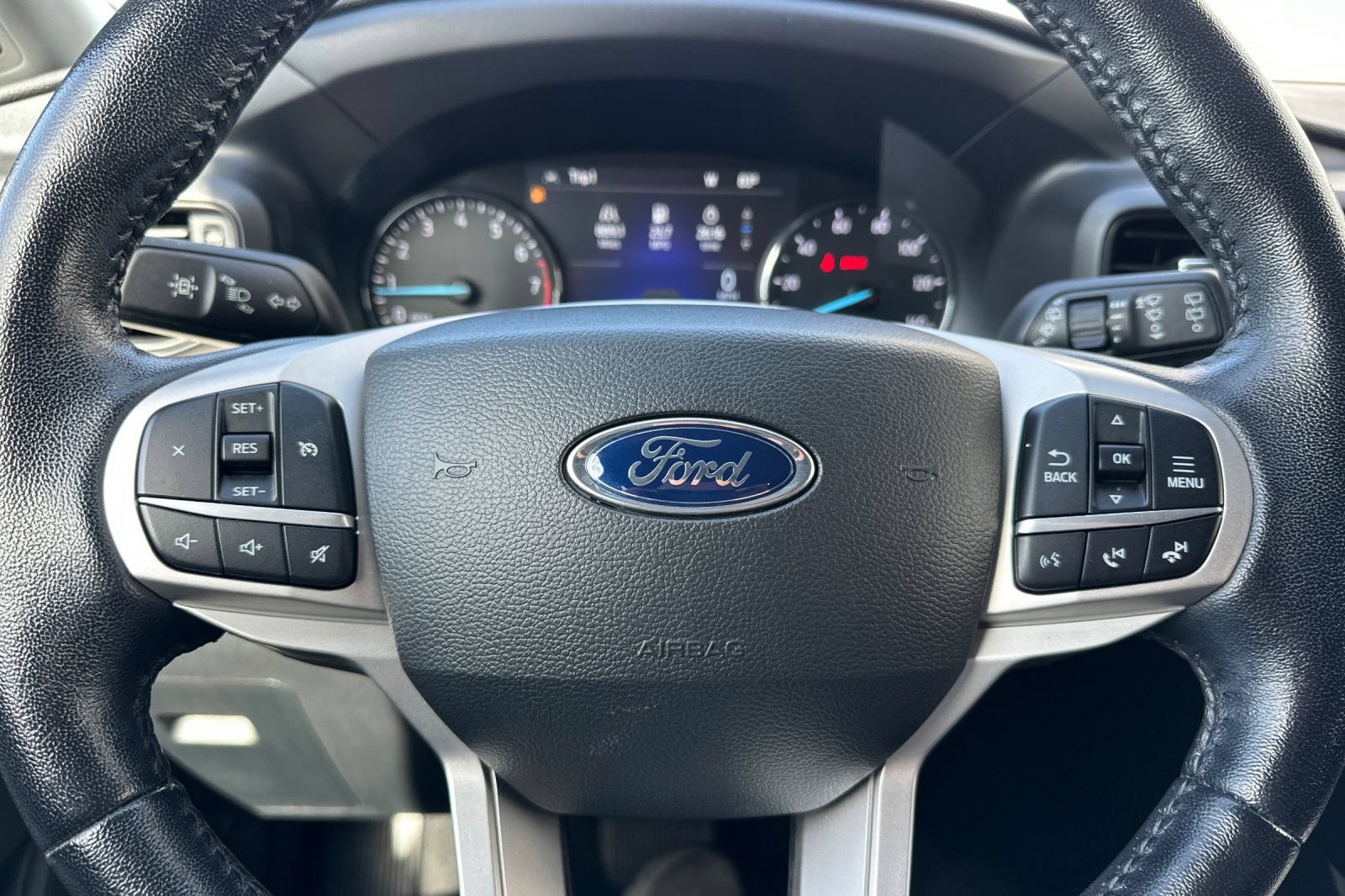 Certified 2022 Ford Explorer XLT AWD/4WD image 25