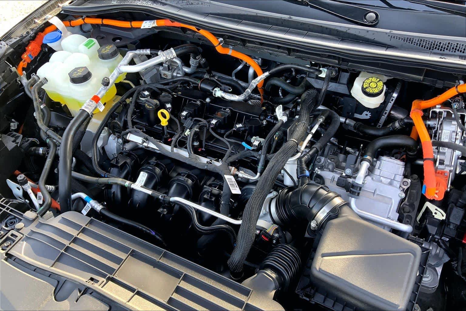 Certified 2025 Ford Escape SE FWD image 56