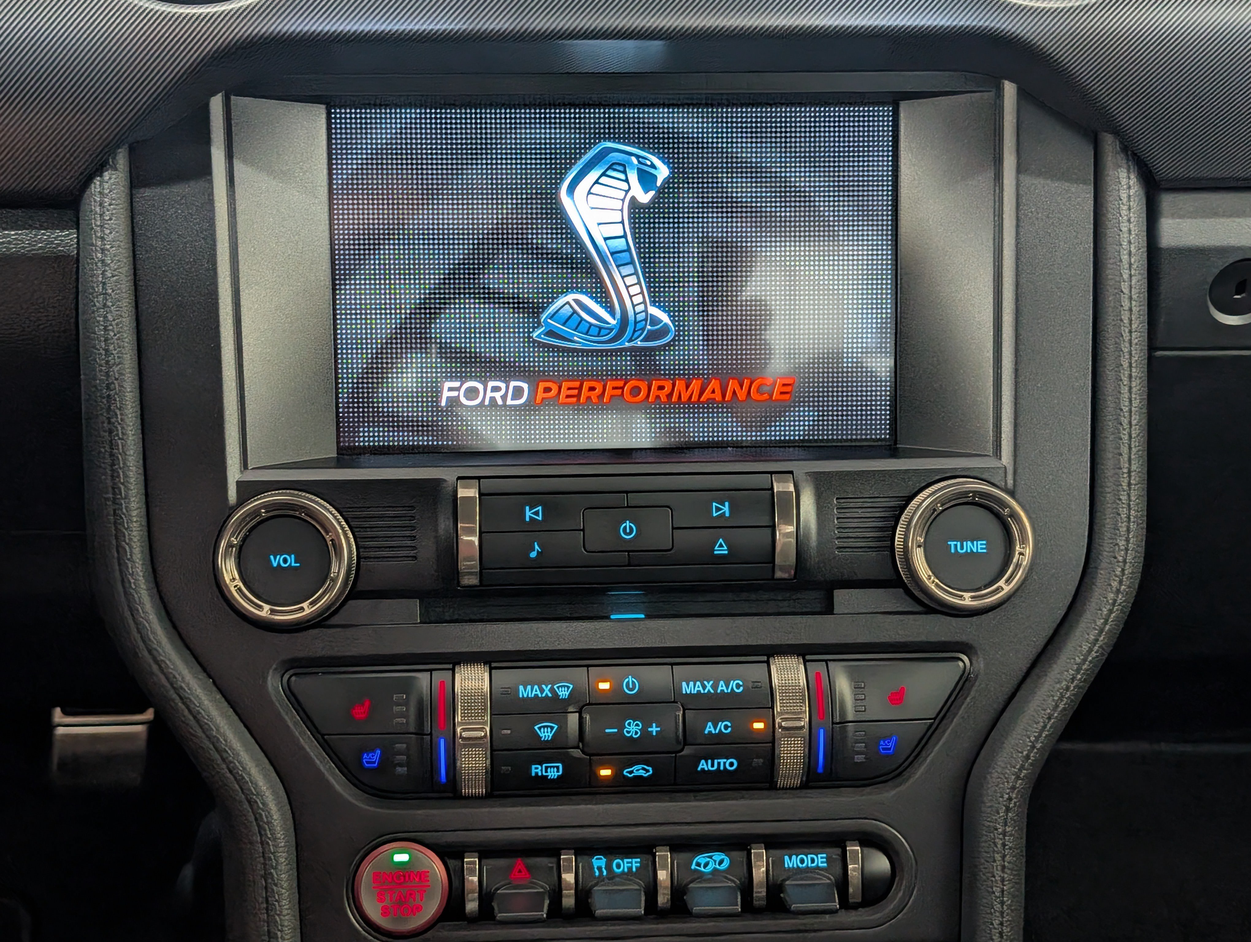 Certified 2020 Ford Mustang Shelby GT500 w/ Technology Package RWD image 23