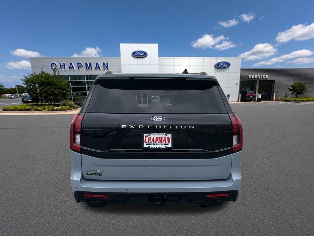 Certified 2025 Ford Expedition Active AWD/4WD image 4