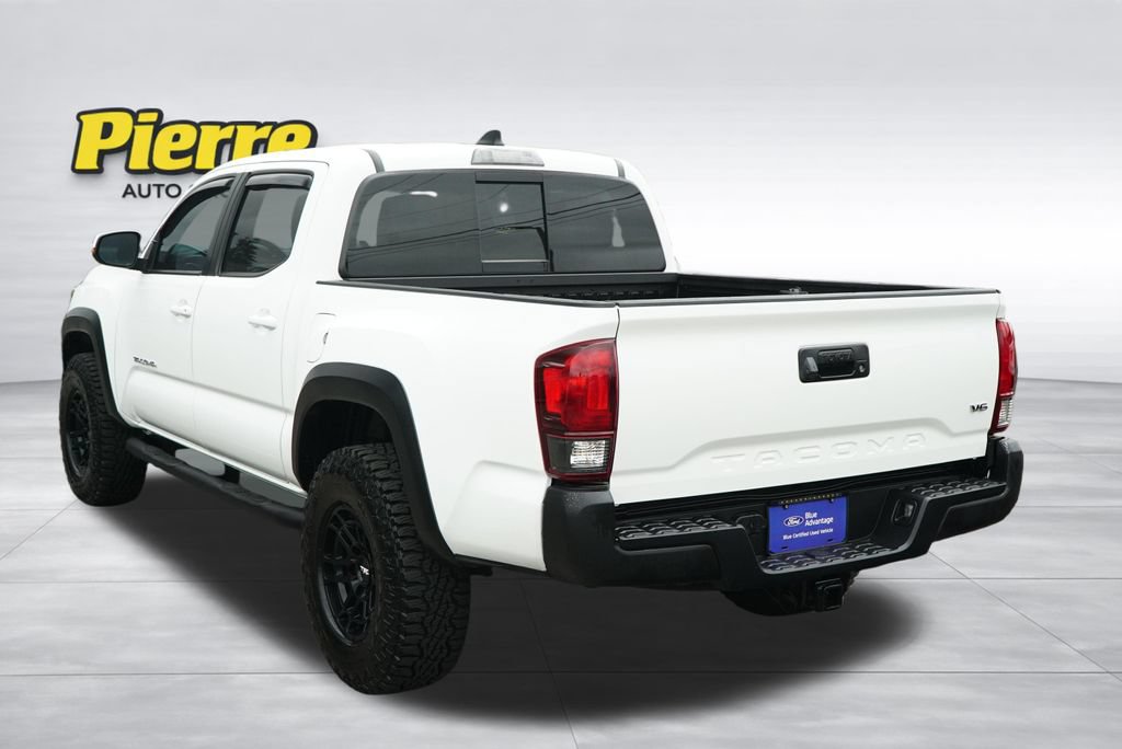 Used 2021 Toyota Tacoma TRD Off-Road AWD/4WD image 8