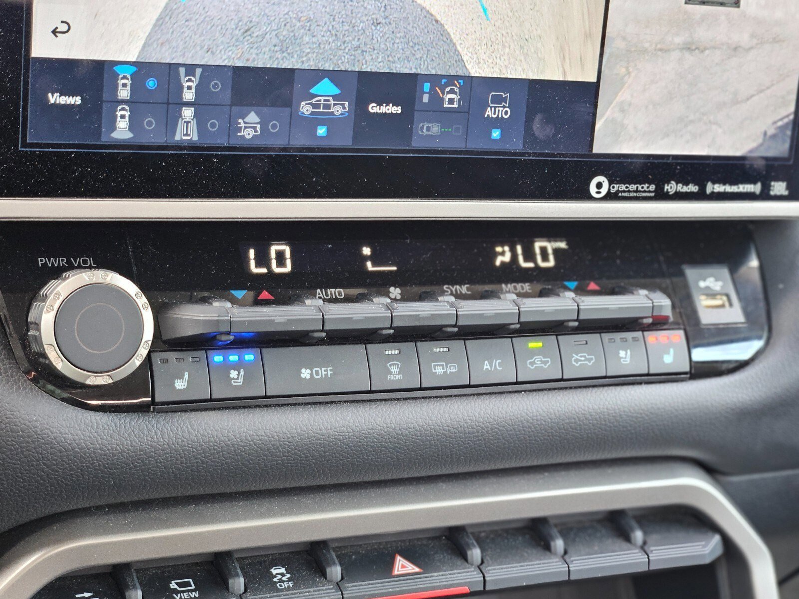 Used 2024 Toyota Tundra Limited image 23