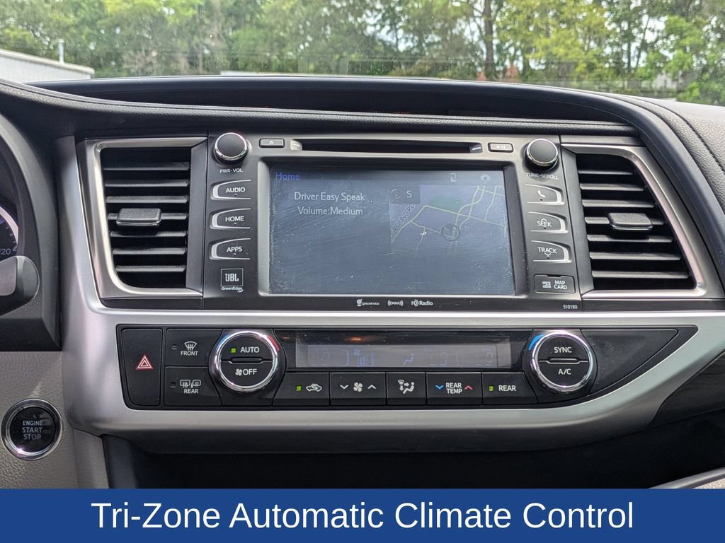 Used 2018 Toyota Highlander Limited Platinum FWD image 23