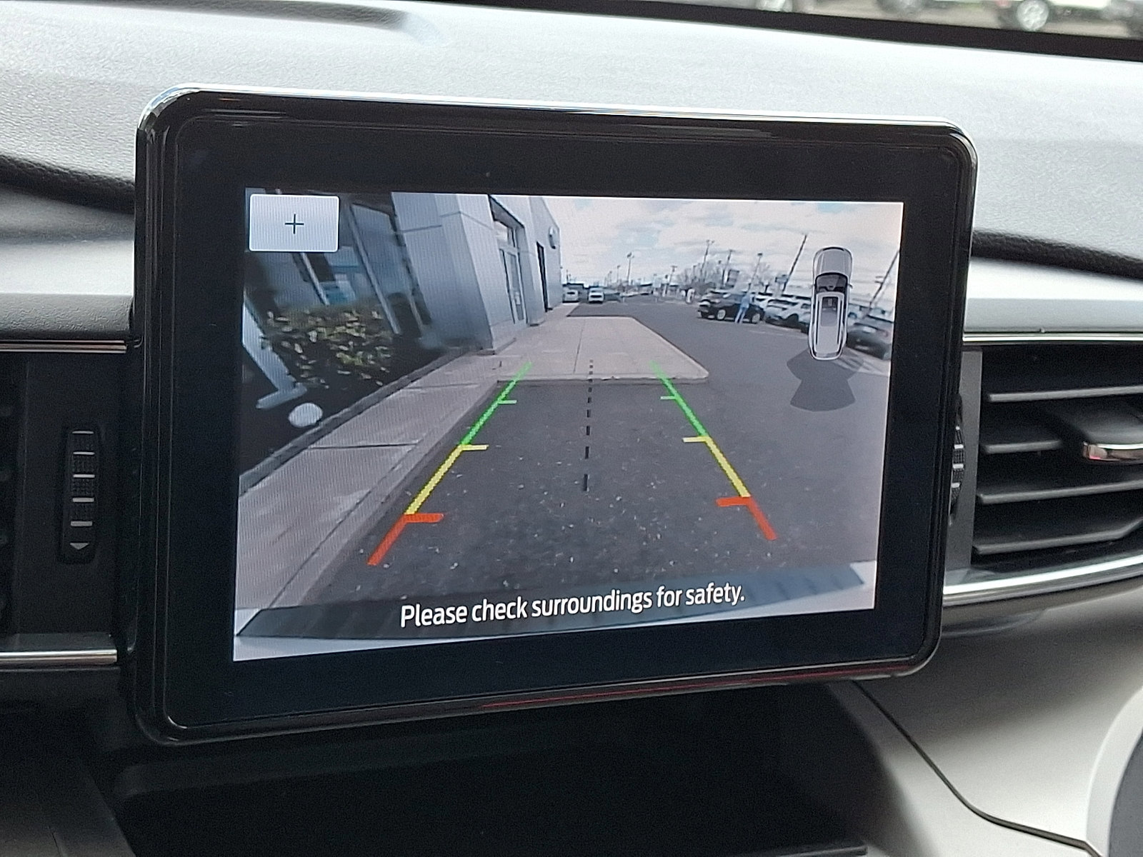 Certified 2021 Ford Explorer XLT w/ Equipment Group 202A image 23