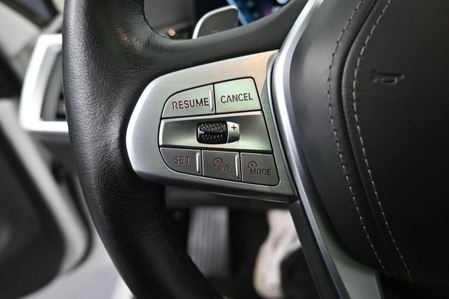 Used 2023 BMW X7 xDrive40i AWD/4WD image 17