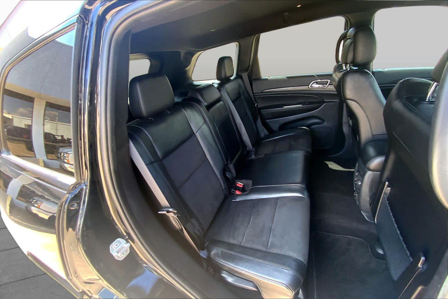 Used 2022 Jeep Grand Cherokee Laredo X RWD image 20