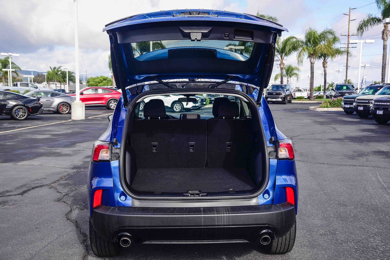 Certified 2022 Ford Escape SE w/ SE Sport Appearance Package image 26