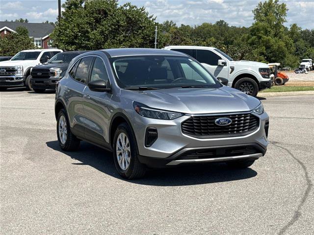 Certified 2023 Ford Escape Active AWD/4WD image 3