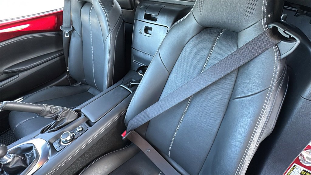 Used 2025 MAZDA MX-5 Miata Grand Touring w/ Weather Package image 22