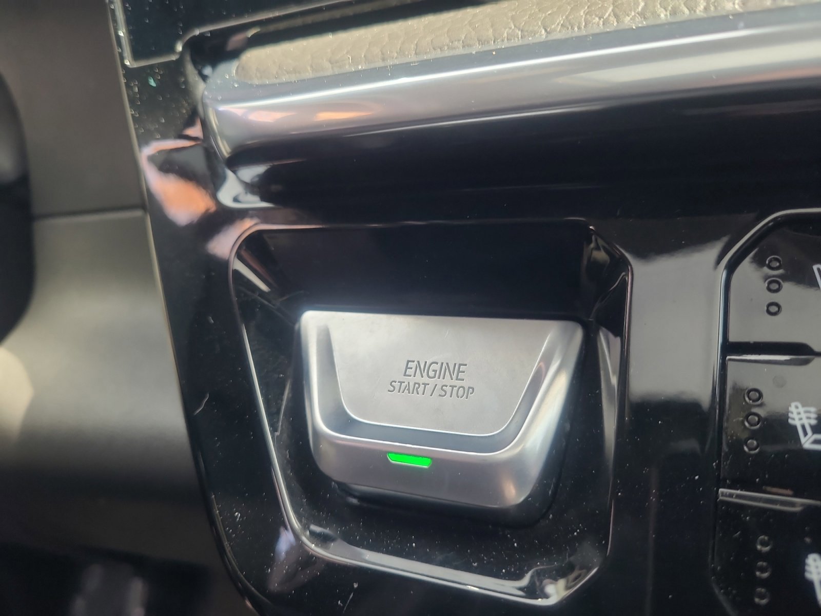 Used 2023 GMC Sierra 1500 Denali w/ Denali Reserve Package image 30