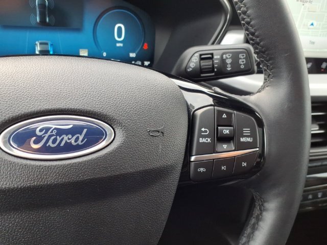 Certified 2023 Ford Escape Platinum AWD/4WD image 24