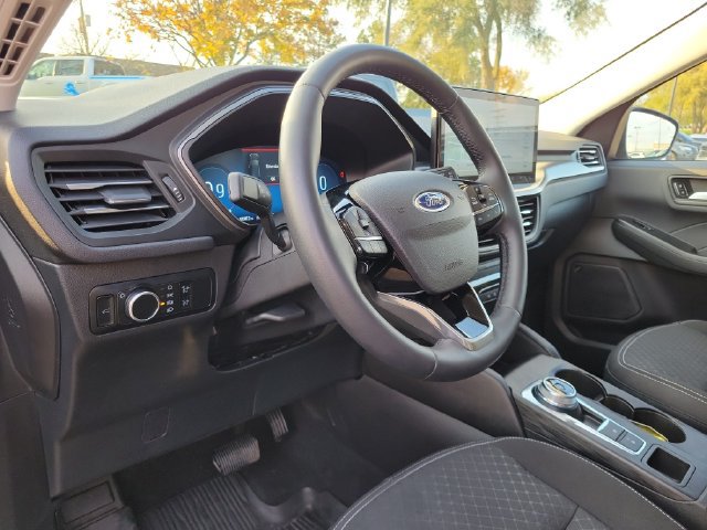 Certified 2023 Ford Escape Active w/ Tech Pack #2 AWD/4WD image 10