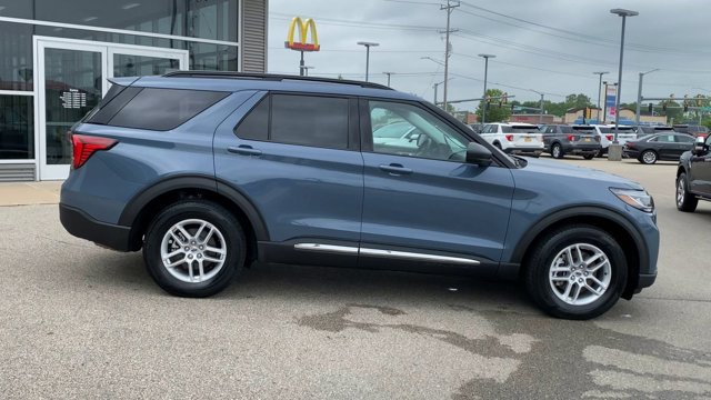 Certified 2025 Ford Explorer Active AWD/4WD image 2