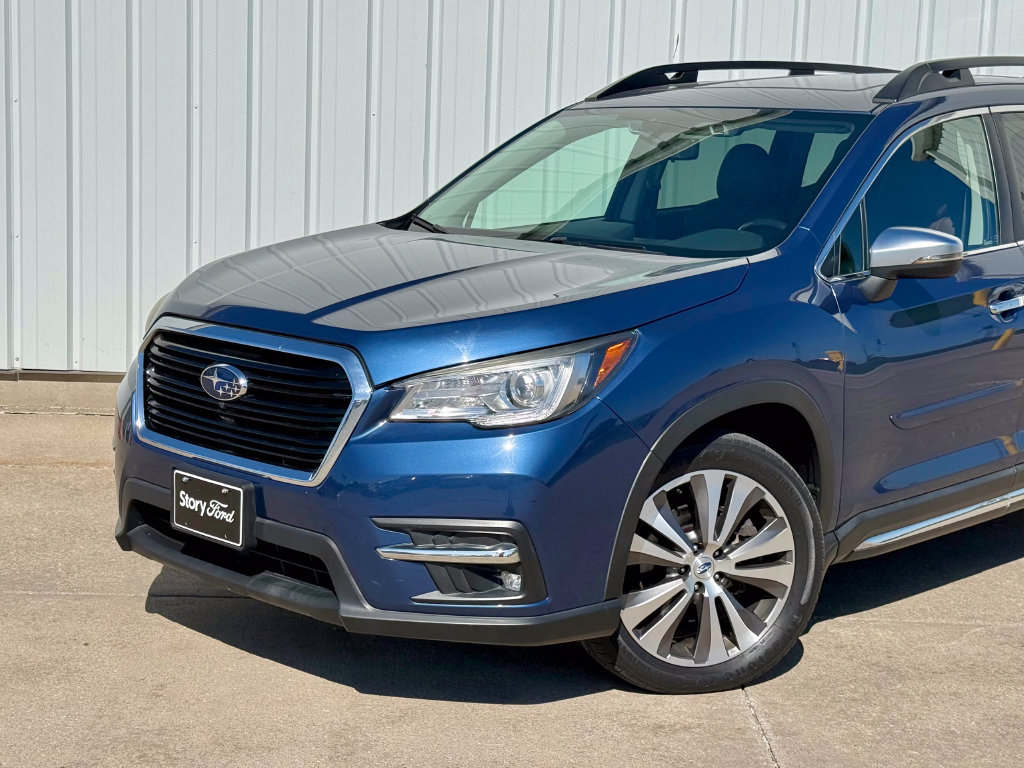 Used 2019 Subaru Ascent Touring AWD/4WD image 2