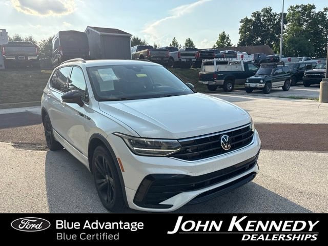 Used 2023 Volkswagen Tiguan SE R-Line AWD/4WD image 13