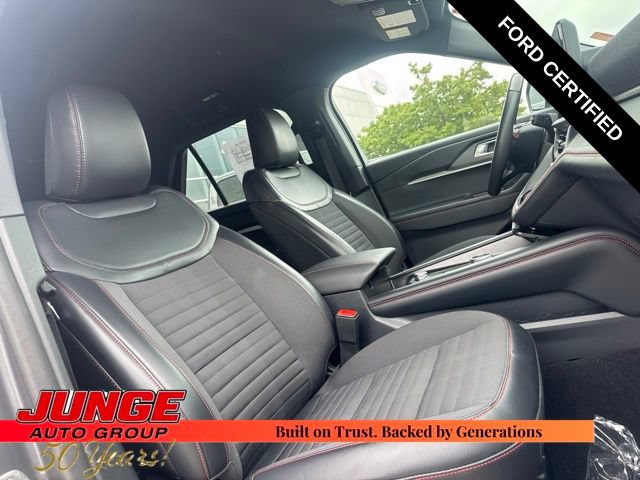 Certified 2025 Ford Explorer ST-Line AWD/4WD image 11