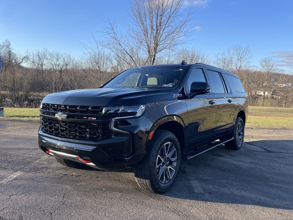 Used 2024 Chevrolet Suburban Z71 w/ Luxury Package image 7