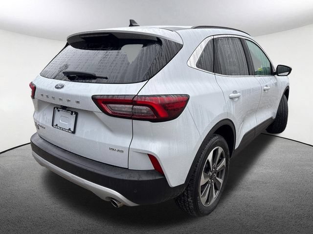 Certified 2025 Ford Escape Platinum AWD/4WD image 14