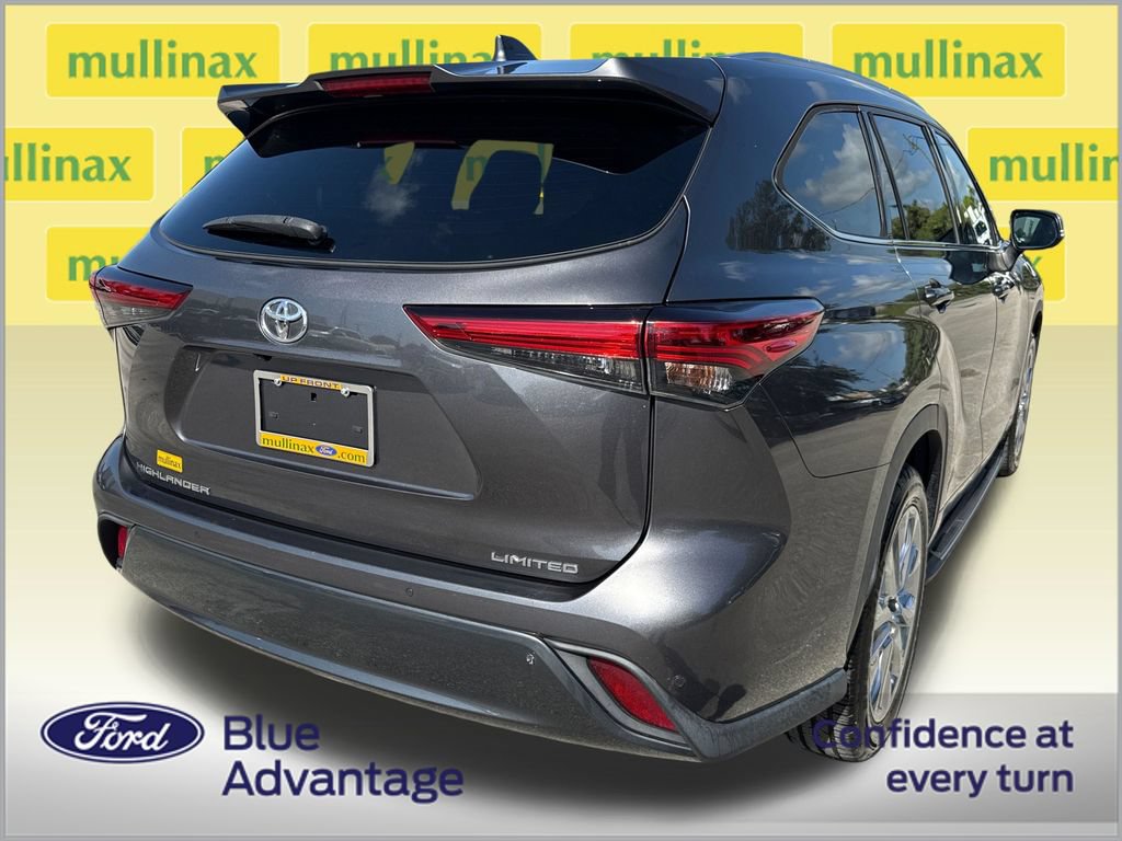Used 2020 Toyota Highlander Limited FWD image 4